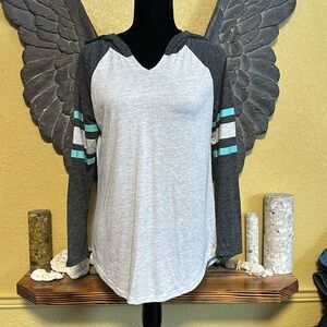 Wallflower Thin Pull Over Sweater